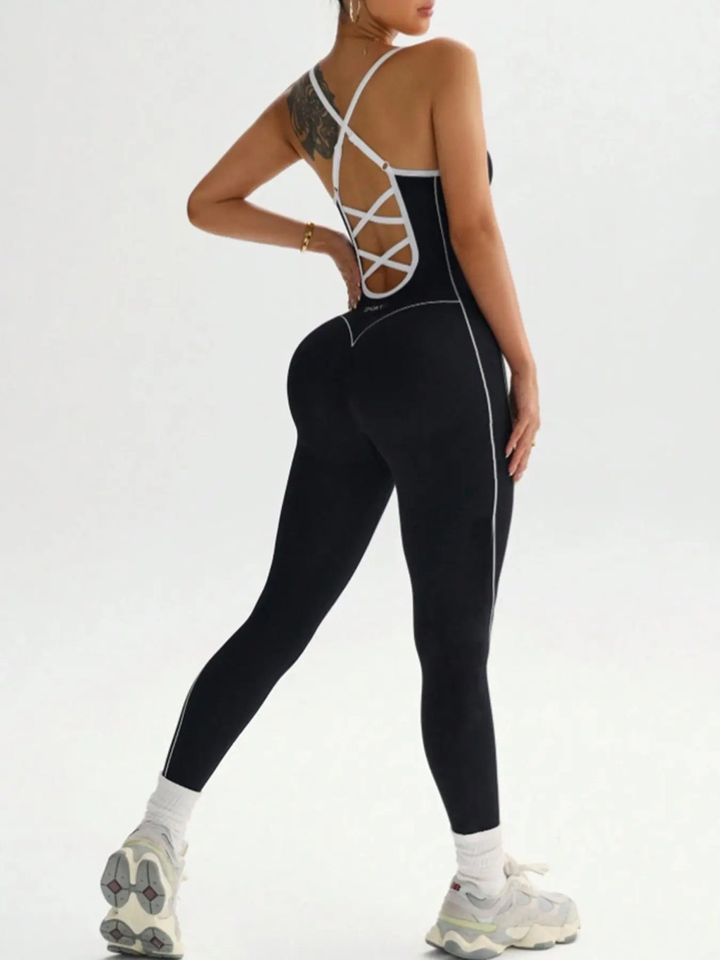 Women'S Seamless High Stretch Knit Halter Jumpsuit Tight Fit Nine-Quarter Pants, Back Cross Shoulder Straps, Outdoor Cycling Gym Yoga Daily Wear